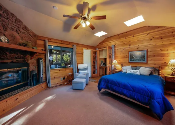 Holiday home A-frame, 2 Bedroom 1 Ba, Lakes, Fenced, Fireplace